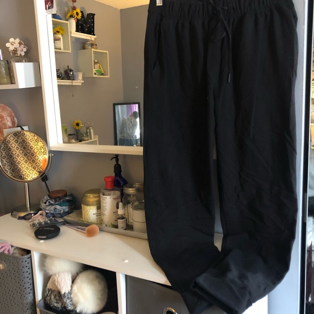 Lululemon Jet Crop Slims